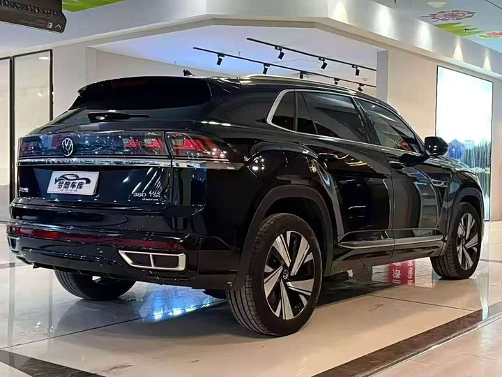 Photo 9 - Volkswagen Teramont X