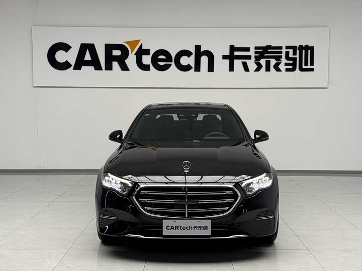 Фото 2 - Mercedes-Benz E-Class