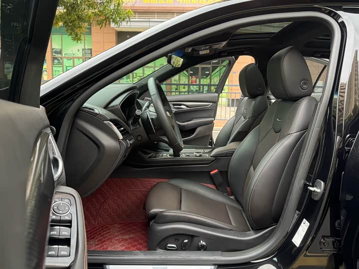 Фото 8 - Cadillac CT5