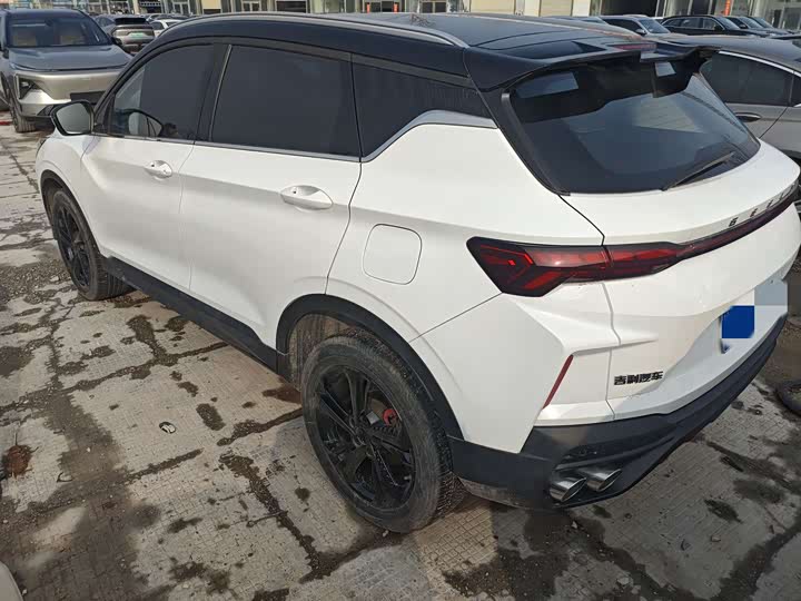 Photo 7 - Geely Coolray