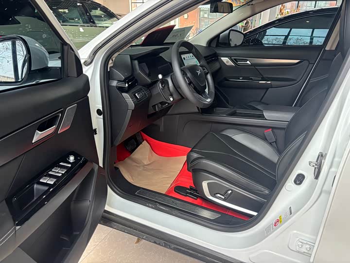 Фото 3 - XPeng G3