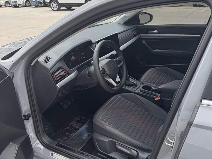 Photo 5 - Volkswagen Lavida