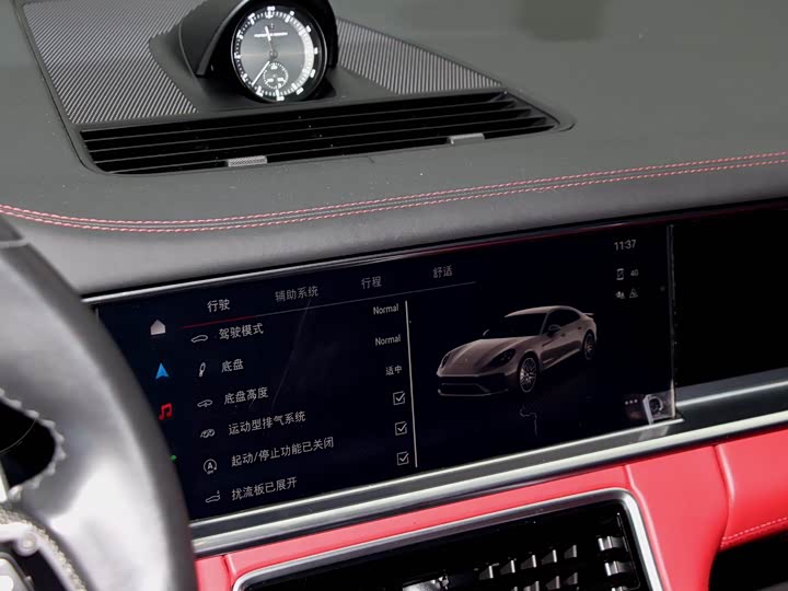 Фото 8 - Porsche Panamera