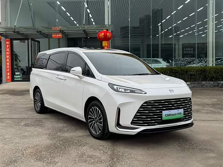 Фото 4 - Buick GL8 Hybrid