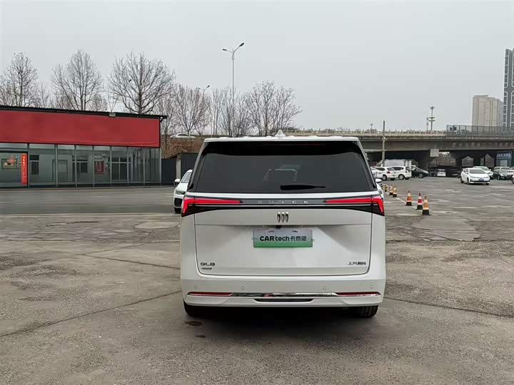 Фото 5 - Buick GL8 Hybrid