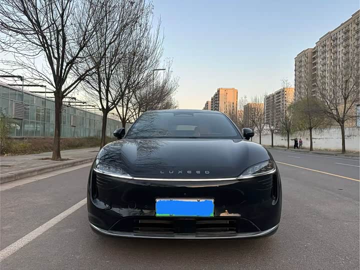 Фото 2 - Luxeed R7