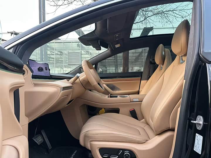 Фото 4 - Luxeed R7