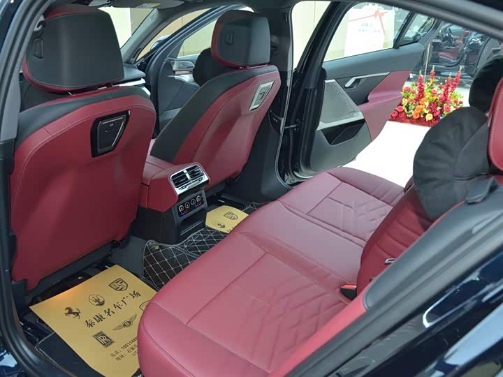 Фото 6 - BMW 5 Series