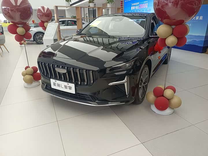 Фото 1 - Geely Preface L