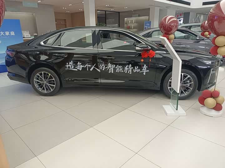 Фото 4 - Geely Preface L