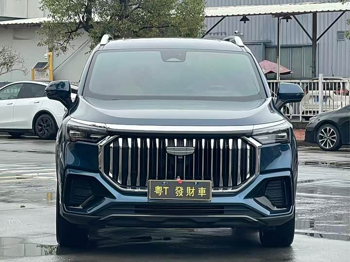 Фото 2 - Geely Okavango L