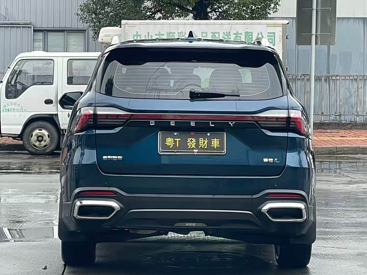 Фото 7 - Geely Okavango L