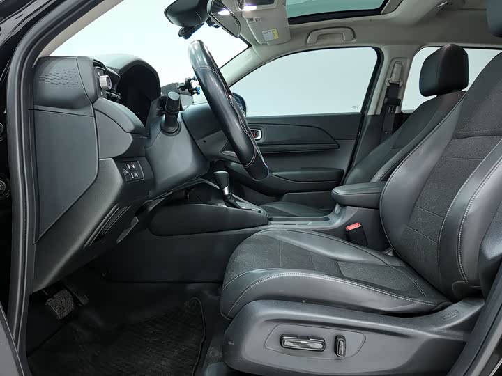 Photo 7 - Honda Vezel