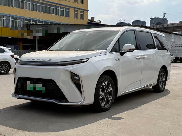 Фото 1 - Maxus Mifa 9