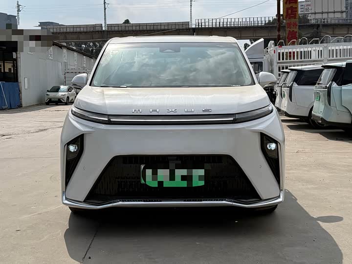 Фото 2 - Maxus Mifa 9