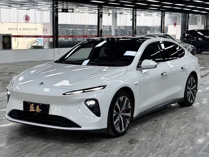 Фото 1 - Nio ET7