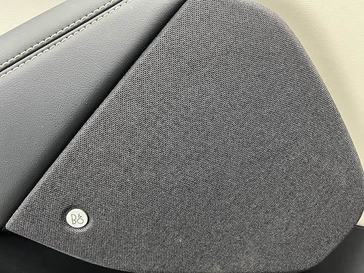 Фото 6 - Ford Mustang Mach-E