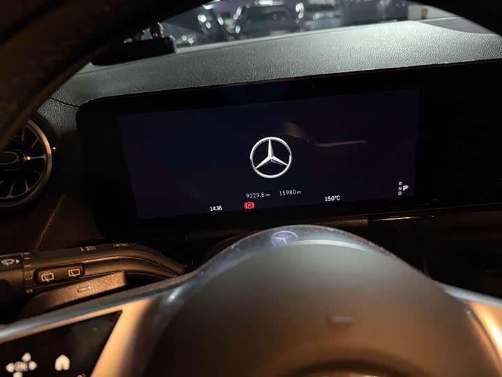 Photo 3 - Mercedes-Benz GLA-Class