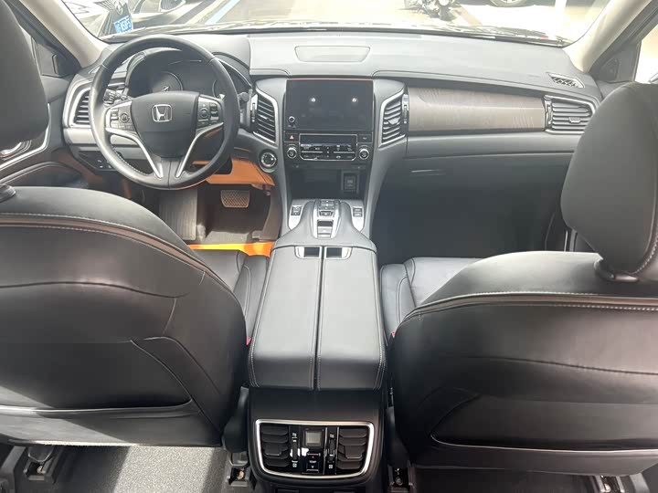 Photo 4 - Honda Avancier