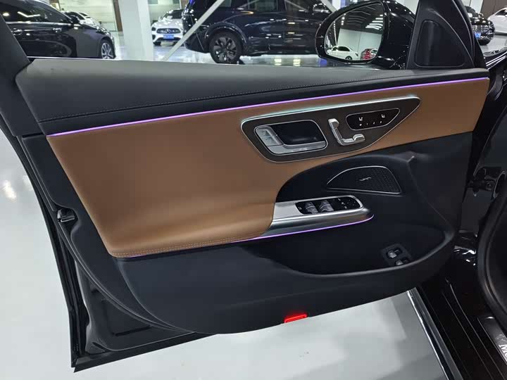 Фото 5 - Mercedes-Benz E-Class Hybrid