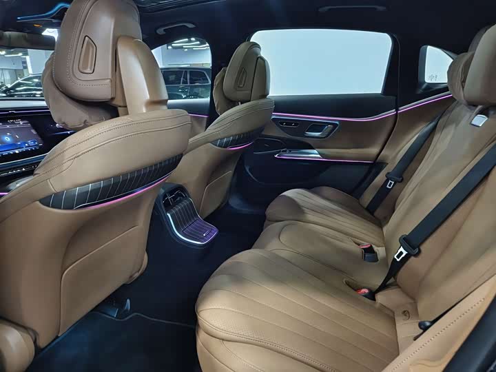 Фото 7 - Mercedes-Benz E-Class Hybrid