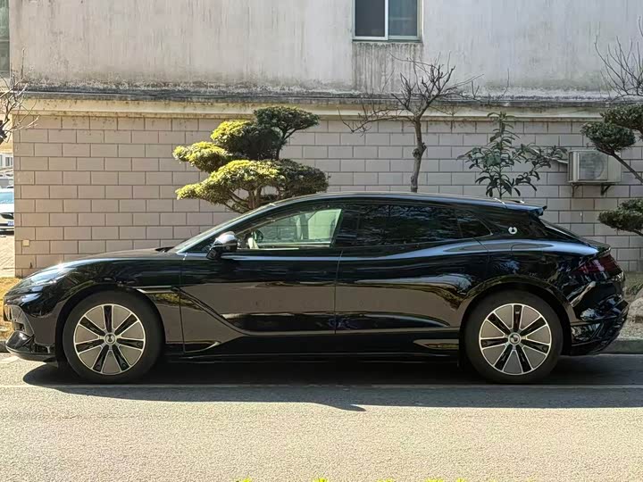 Фото 3 - Denza Z9GT