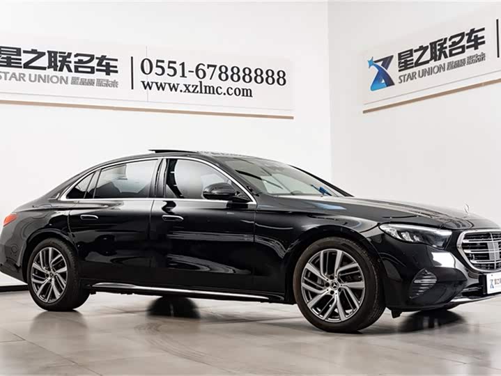 Photo 7 - Mercedes-Benz E-Class