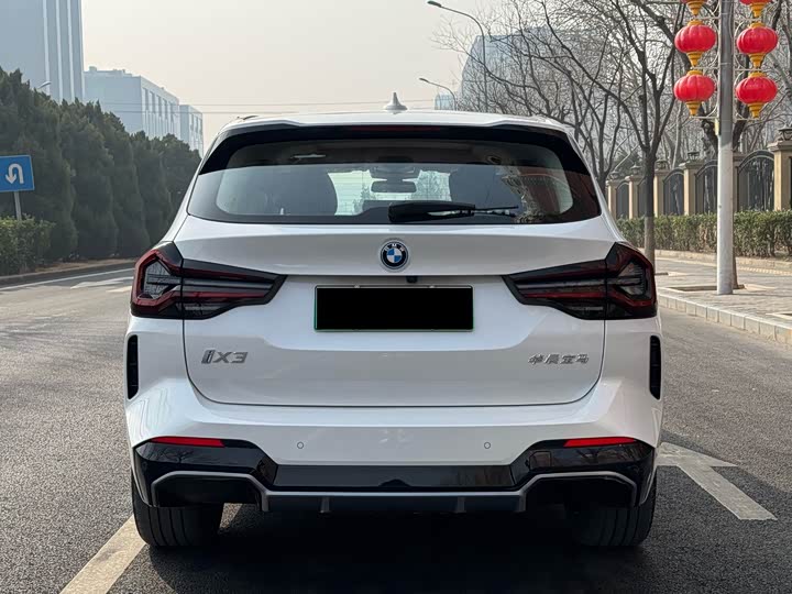 Фото 6 - BMW iX3