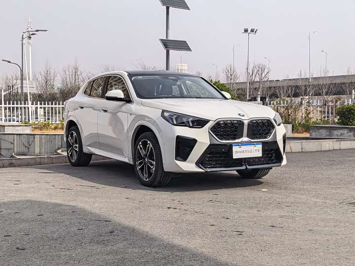 Фото 3 - BMW X2
