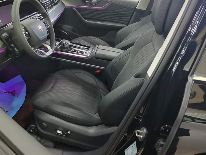 Photo 9 - Hongqi HS5