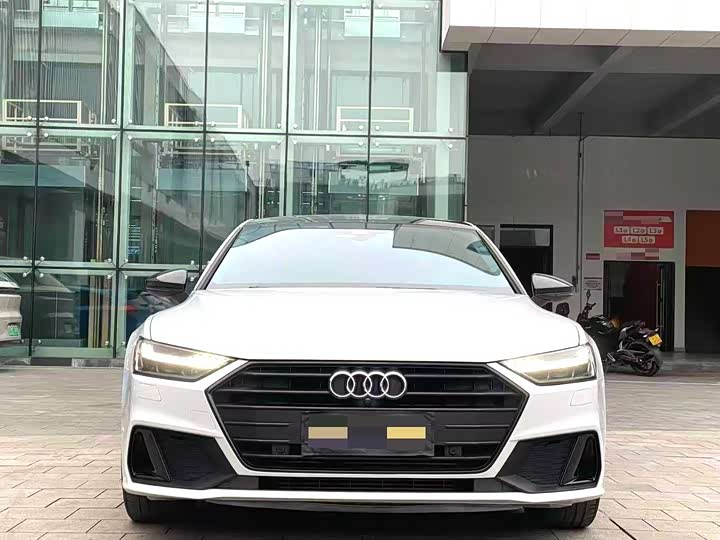 Фото 2 - Audi A7