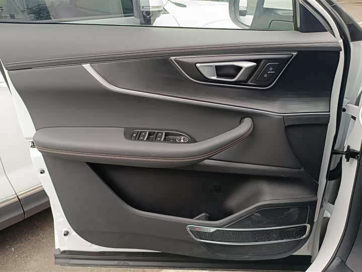 Фото 7 - Chery Tiggo 8