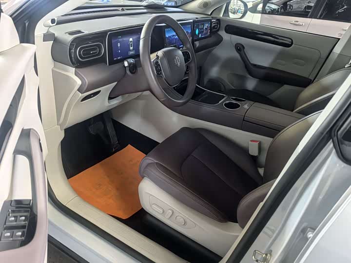 Photo 4 - Leapmotor C11