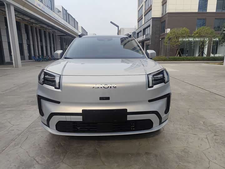 Фото 2 - GAC Aion V