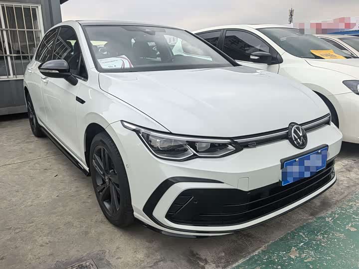 Фото 3 - Volkswagen Golf