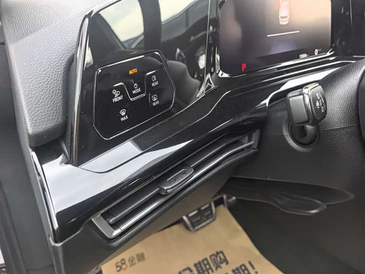 Фото 7 - Volkswagen Golf