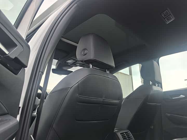 Фото 9 - Volkswagen Golf