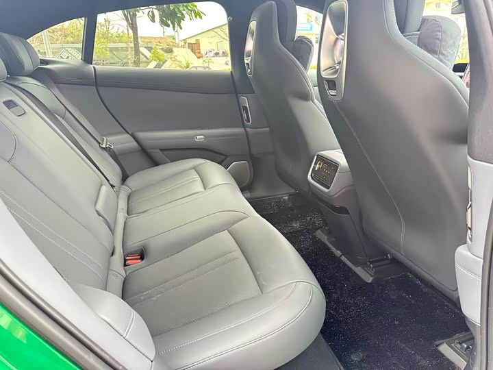 Фото 8 - Xiaomi YU7