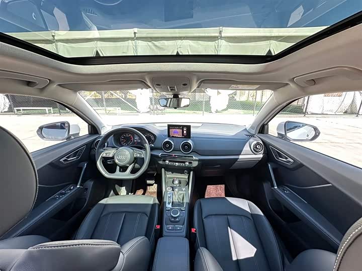 Фото 6 - Audi Q2L