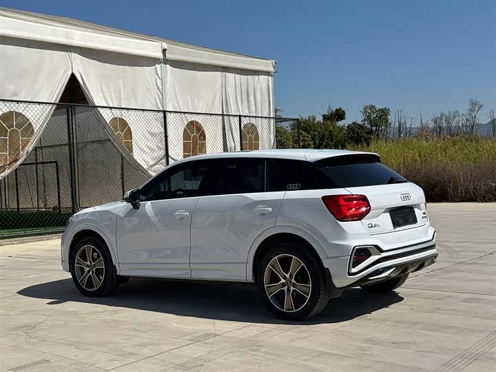 Фото 8 - Audi Q2L