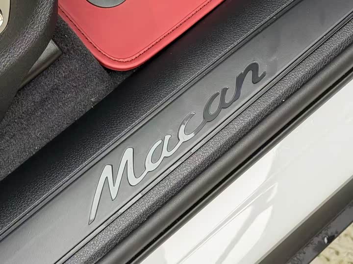 Фото 8 - Porsche Macan