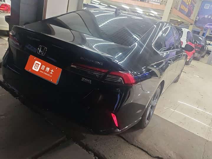 Фото 5 - Honda Inspire