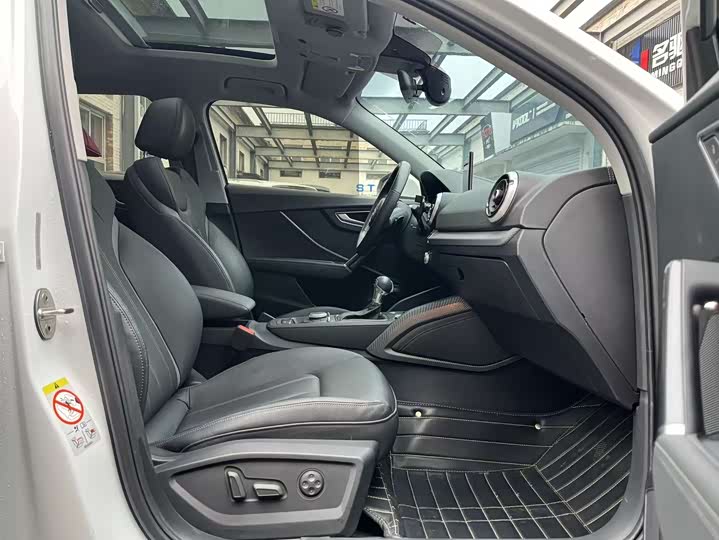 Фото 8 - Audi Q2L