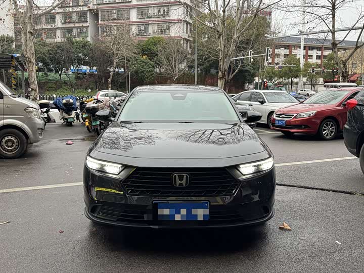 Photo 2 - Honda Accord