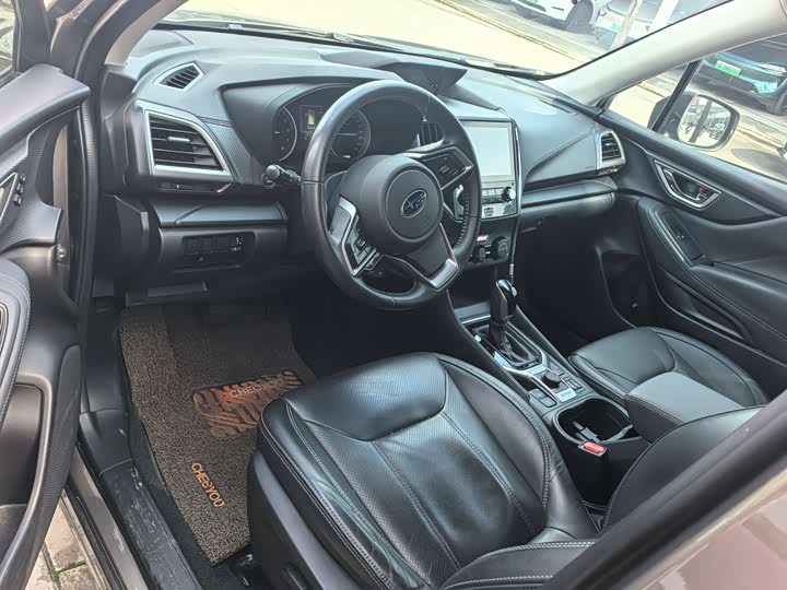 Photo 5 - Subaru Forester