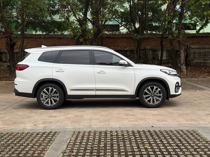 Фото 7 - Chery Tiggo 8