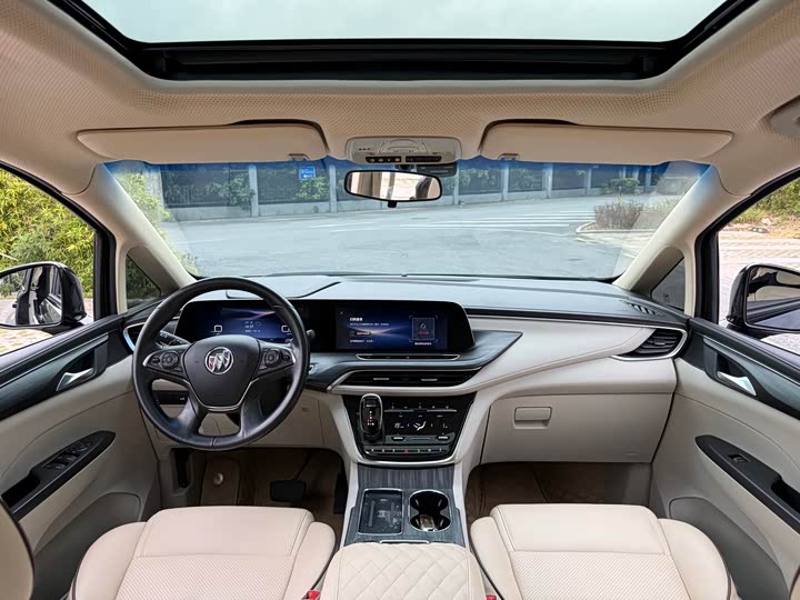 Фото 7 - Buick GL8 ES