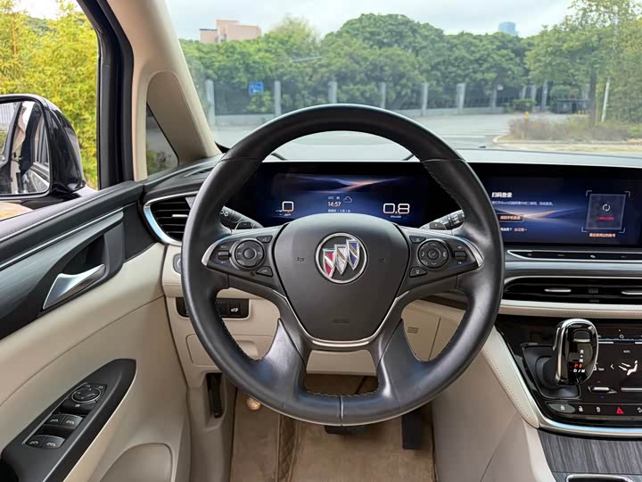 Фото 9 - Buick GL8 ES