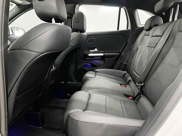 Photo 9 - Mercedes-Benz GLA-Class