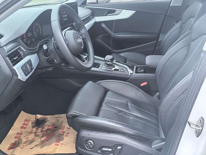 Фото 3 - Audi A4L